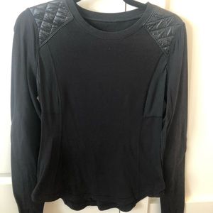 lululemon striped (black) rulu long sleeve, size 6